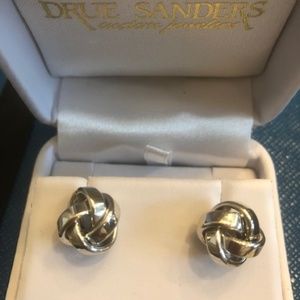 White Gold Large Knot post earrings